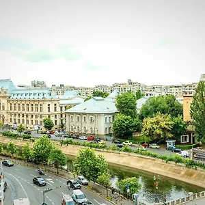 https://old-town-riverview-apartment.bucharesthotelsnow.com